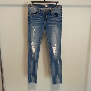 SNEAK PEEK JEANS - LIKE NEW